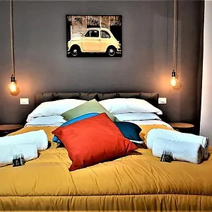 Apartament Tribvni Plebis, Rzym